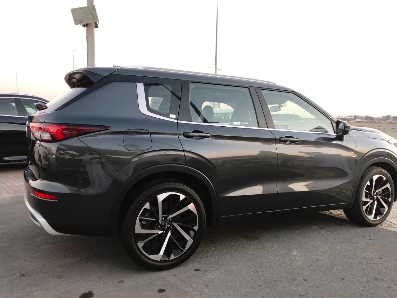 mitsubishi-outlander-2025-25l-glx-high-line-plus-awd-petrol-auto-awd-65370276739202111