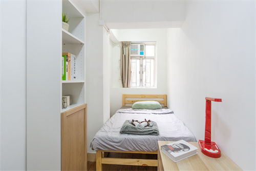 Entrusting the West Queen's Road apartment634578904125461126