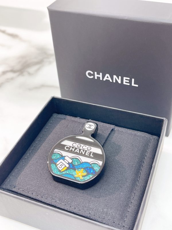 CHANEL BROOCH64321657278721112