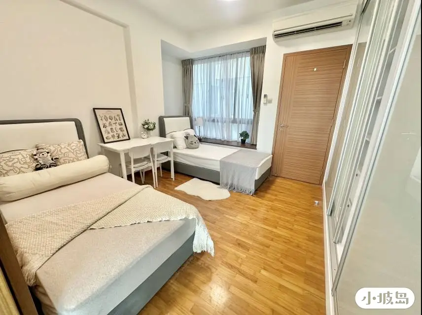 Recent Curtin NUS master bedroom63383361772546112